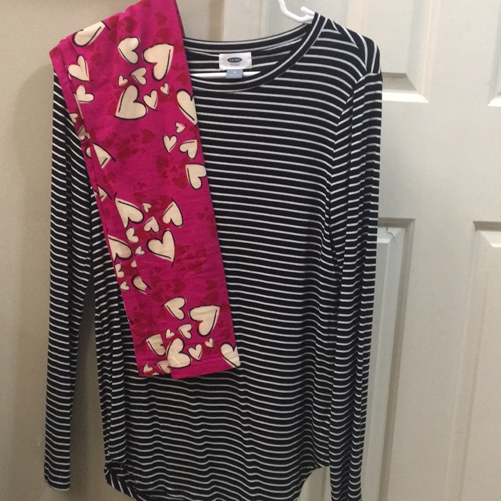 OS LLR leggings and Black striped long sleeve